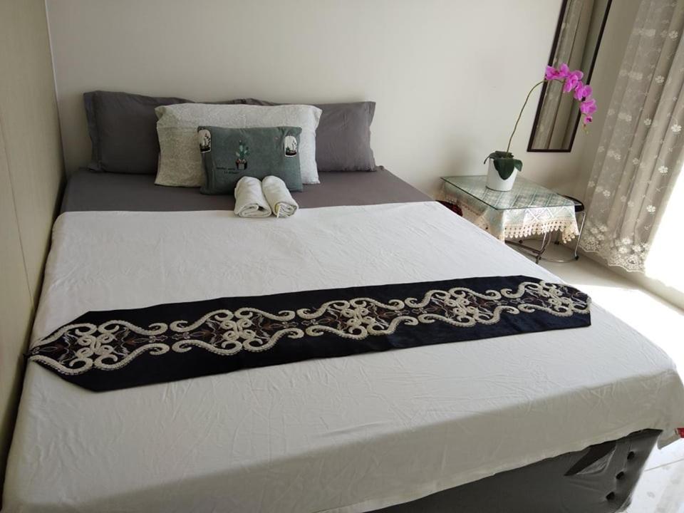Smdc Tagaytay Taal Lake Condo Cook Netflix No Balcony No Free Parking Tagaytay City Exterior foto